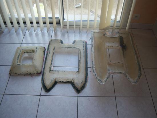 bateau amorceur fibre de verre