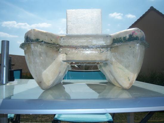 bateau amorceur fibre de verre