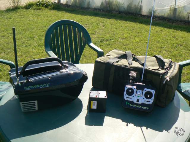 bateau amorceur kompact