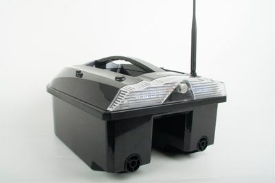 bateau amorceur wave breaker