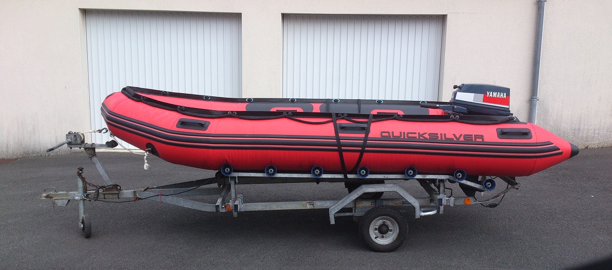 bateau gonflable 2m80