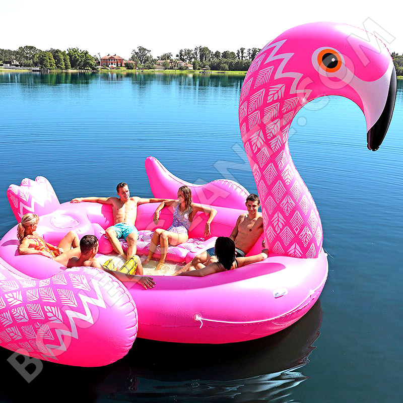bateau gonflable flamant rose