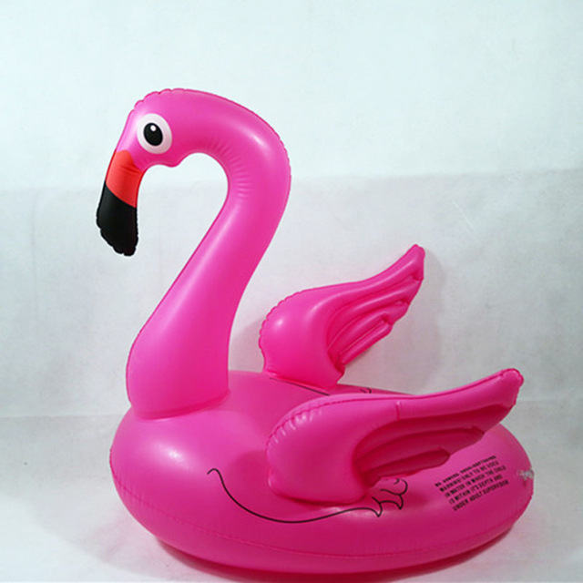 bateau gonflable flamant rose