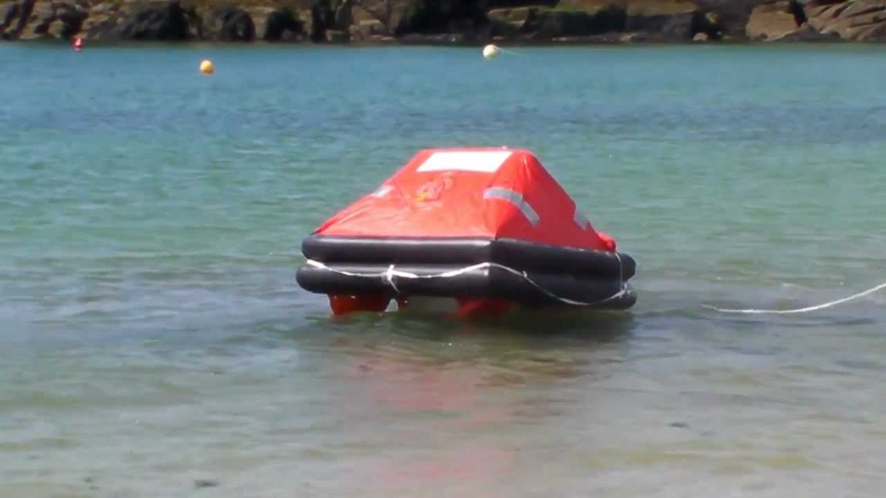 bateau gonflable secours