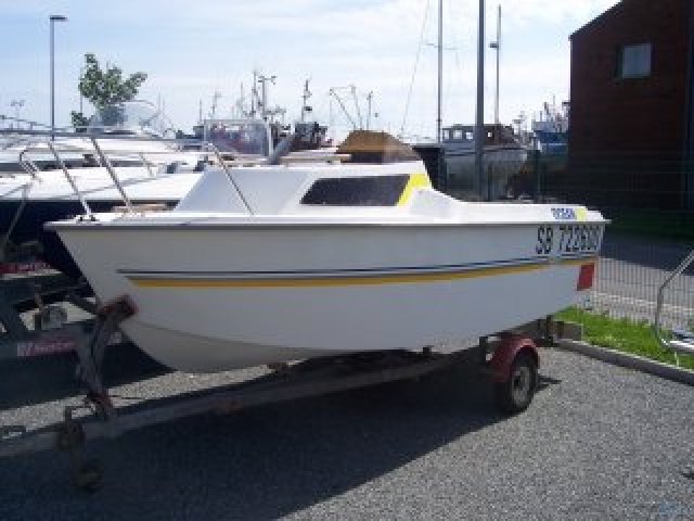 bateau peche 4m50