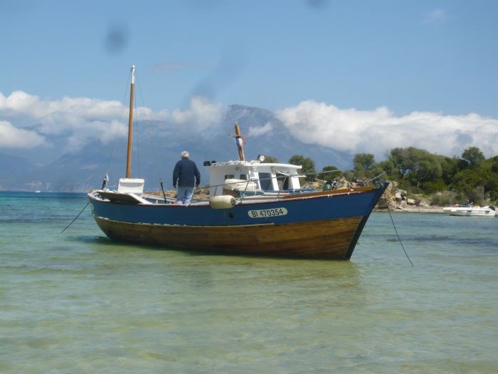 bateau peche en mer a vendre