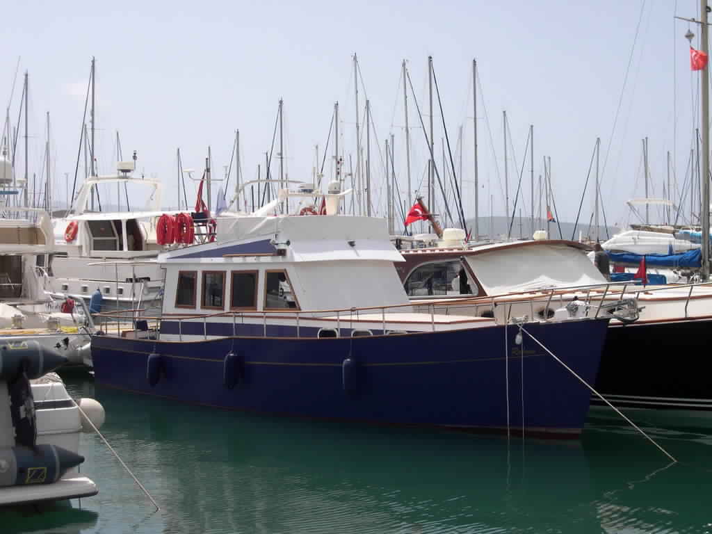 bateau peche en mer a vendre