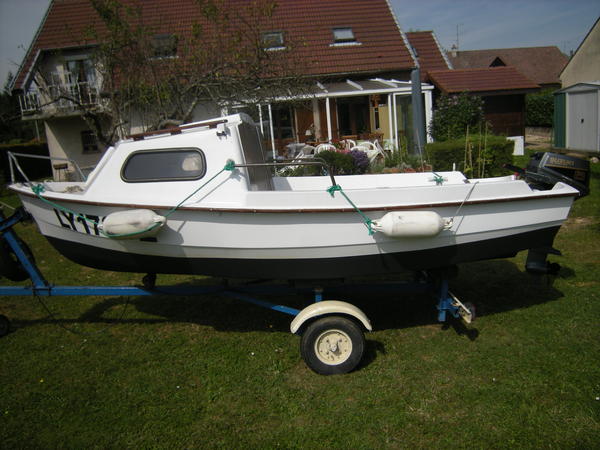 bateau peche et promenade