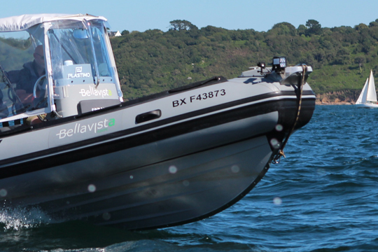 bateau peche fond plat 7 lettres