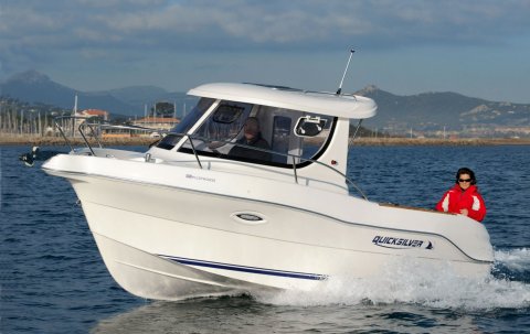 bateau peche quicksilver