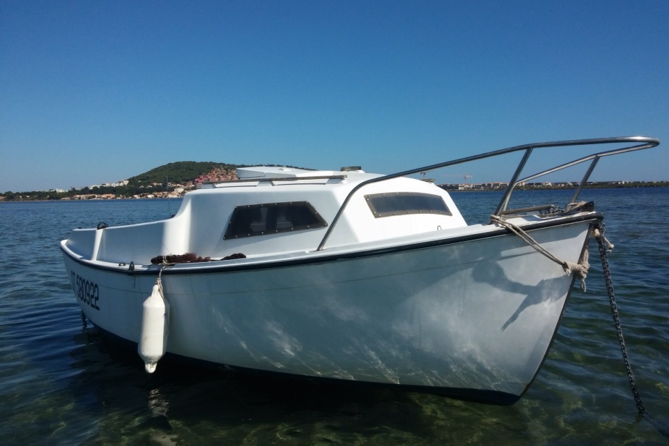 bateau peche une place