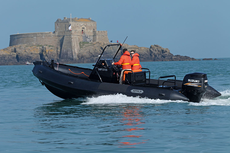 bateau pneumatique 7 m