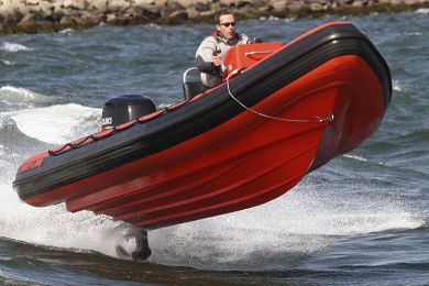 bateau pneumatique 7 m