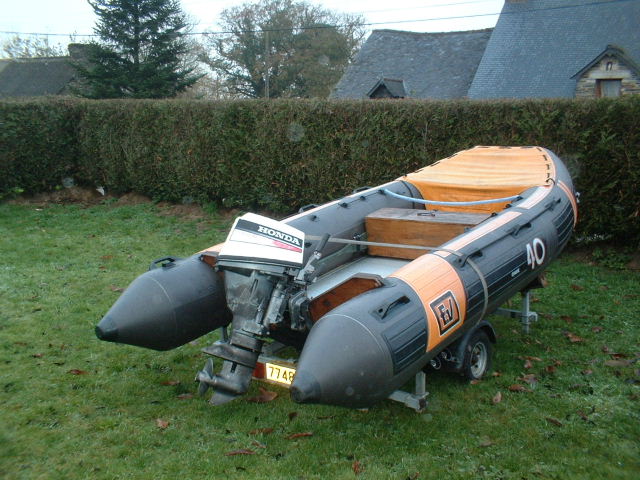 bateau pneumatique ev