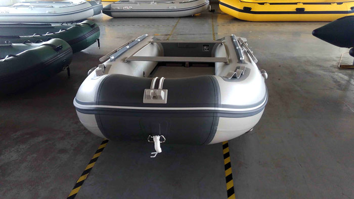bateau pneumatique ev
