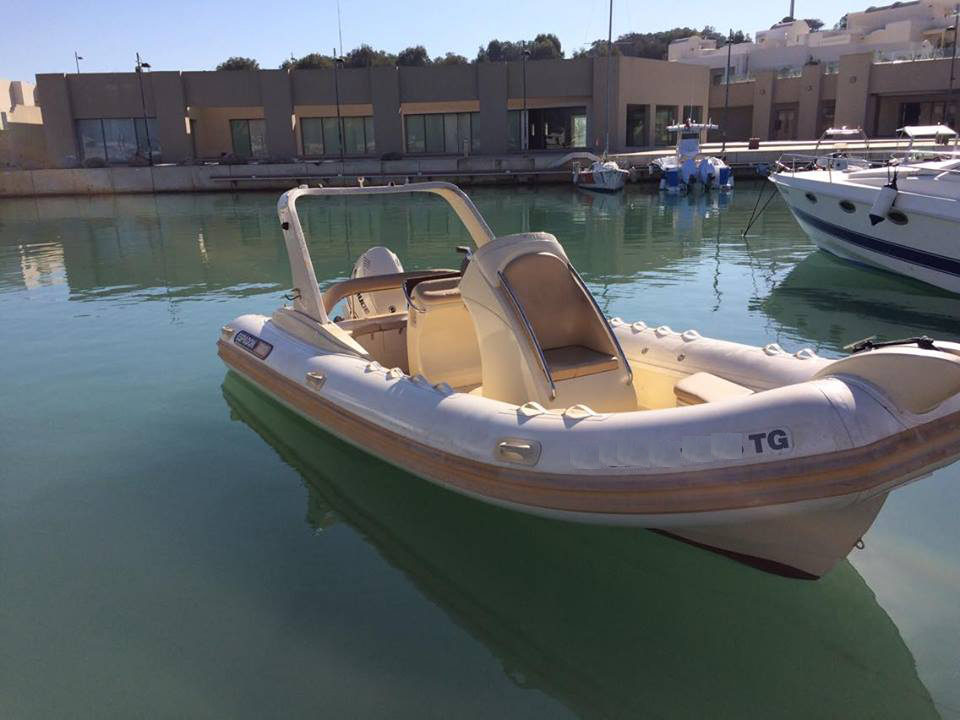 bateau pneumatique occasion tunisie